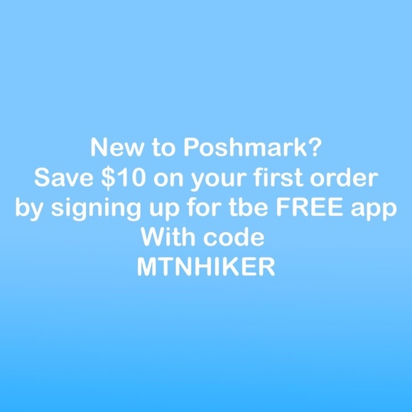 Clinique Silver Metallic Pouch | Cosmetic | Travel Bag With Pocket - Picture 8 of 8